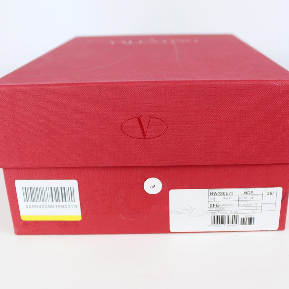 NEW VALENTINO GARAVANI Soul Rockstud Leather Flat/ Mule, EU 36.5 - Picture 16 of 16